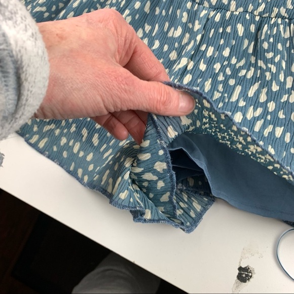 LE Lis NWT Short Romper with side Cutouts - Picture 3 of 10